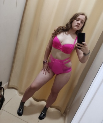 Живу в Москве и готова погрузиться с тобой в мир наслаждения и разврата. 💋
У меня есть все, чтобы сделать нашу встречу незабываемой: фото, отзывы и самые смелые фантазии. Я готова подарить тебе нежность, расслабление и новые эмоции. ⭐️
Мои услуги разнообразны и удовлетворят самые скрытые потребности: классический секс, оральные ласки, эротический массаж или жаркий стриптиз - выбирай, что тебе по вкусу. Со мной ты окунешься в безумное сексуальное приключение. 🔥
Не откладывай свое наслаждение на завтра, звони мне прямо сейчас и получи полный релакс! 💫 Анжела